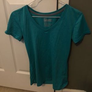 Women’s v-neck Nike shirt